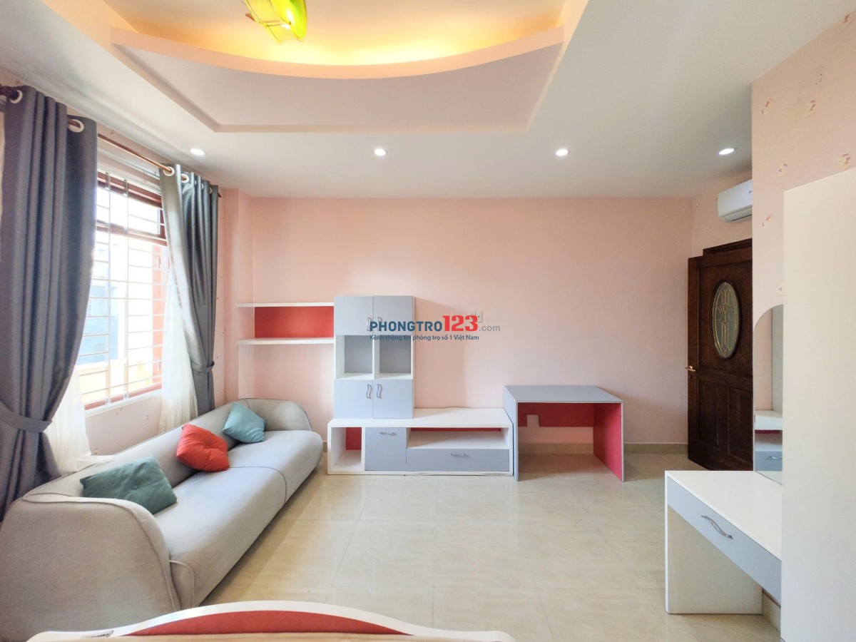 PHÒNG MỚI SIÊU XINH – BAN CÔNG CỬA SỔ SIÊU TO