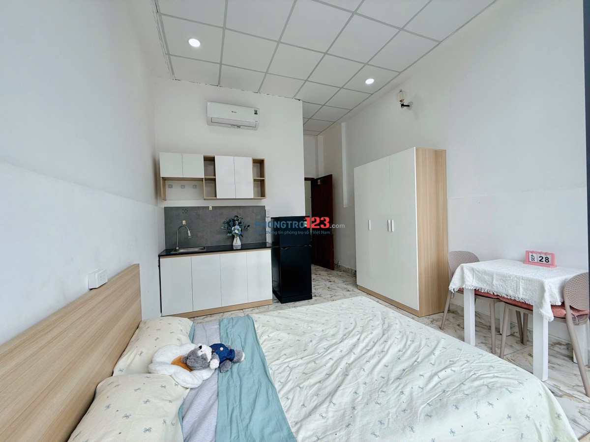  Cho Thuê Căn Hộ Dịch Vụ Full Nội Thất, Có Ban Công, Gần Etown & K300, Lotte Mart Tân Bình 