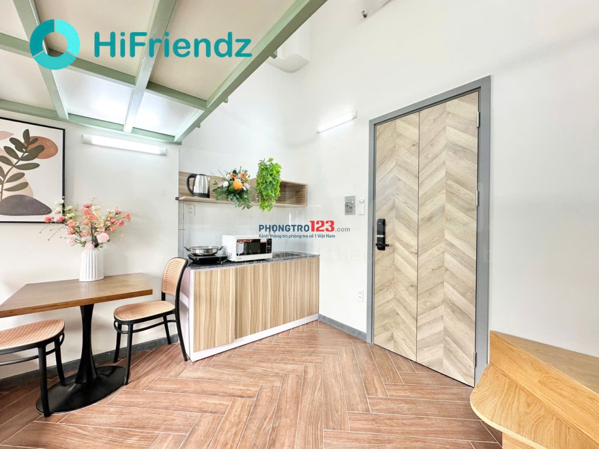 Duplex cao cấp mới xây gần ngay đại học Tài Chính - Marketing, FPT, khu công nghệ cao