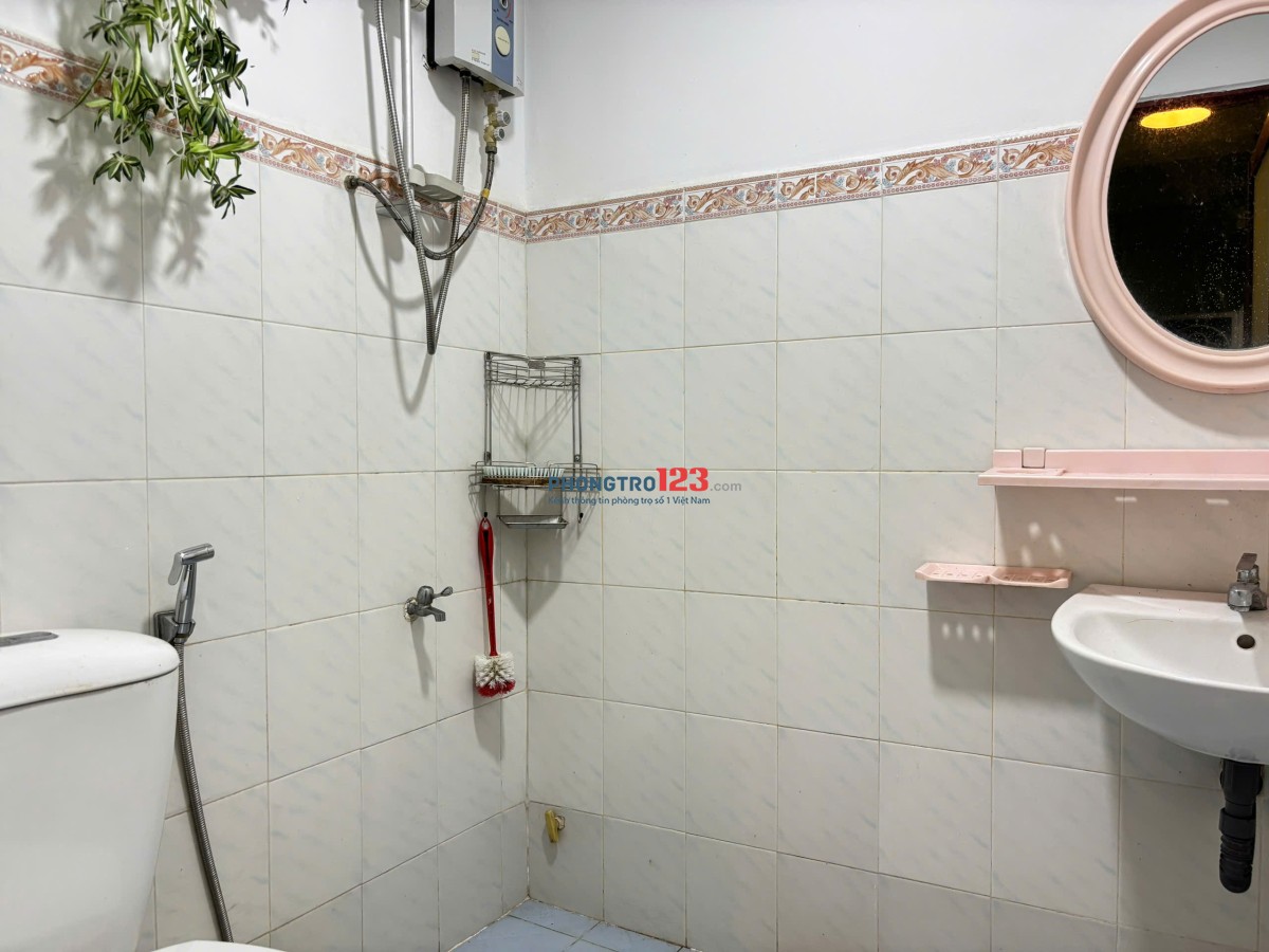 CHO THUÊ PHÒNG TRỌ ĐƯỜNG CÔ BẮC, QUẬN 1