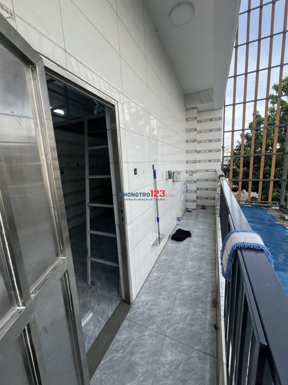 Cho thuê căn hộ dịch vụ gần VLU, IUH, ULAW