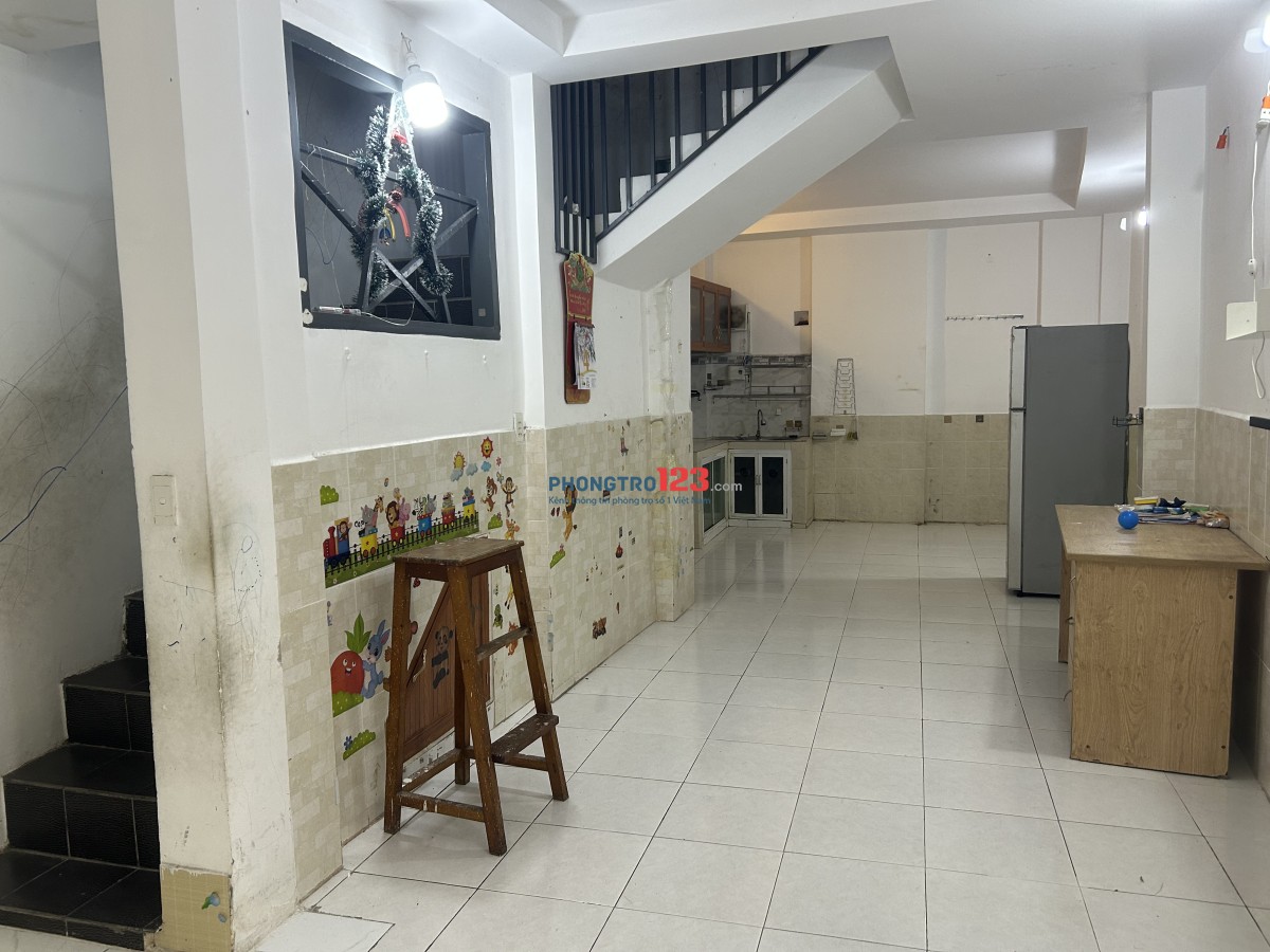 Cho thuê nhà nguyên căn 80m² – 2PN – hẻm ô tô – đầy đủ nội thất – Quận Tân Phú