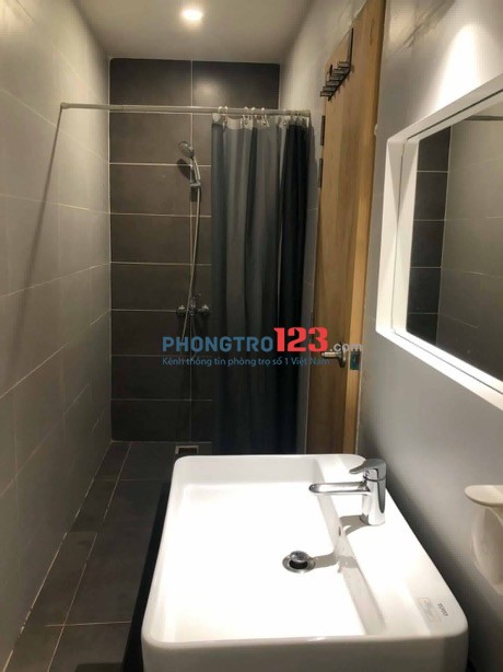 CHO THUÊ PHÒNG CỬA SỔ, BAN CÔNG THOÁNG , 38m2 , ĐƯỜNG TÔ HIẾN THÀNH - GẦN VẠN HẠNH MALL