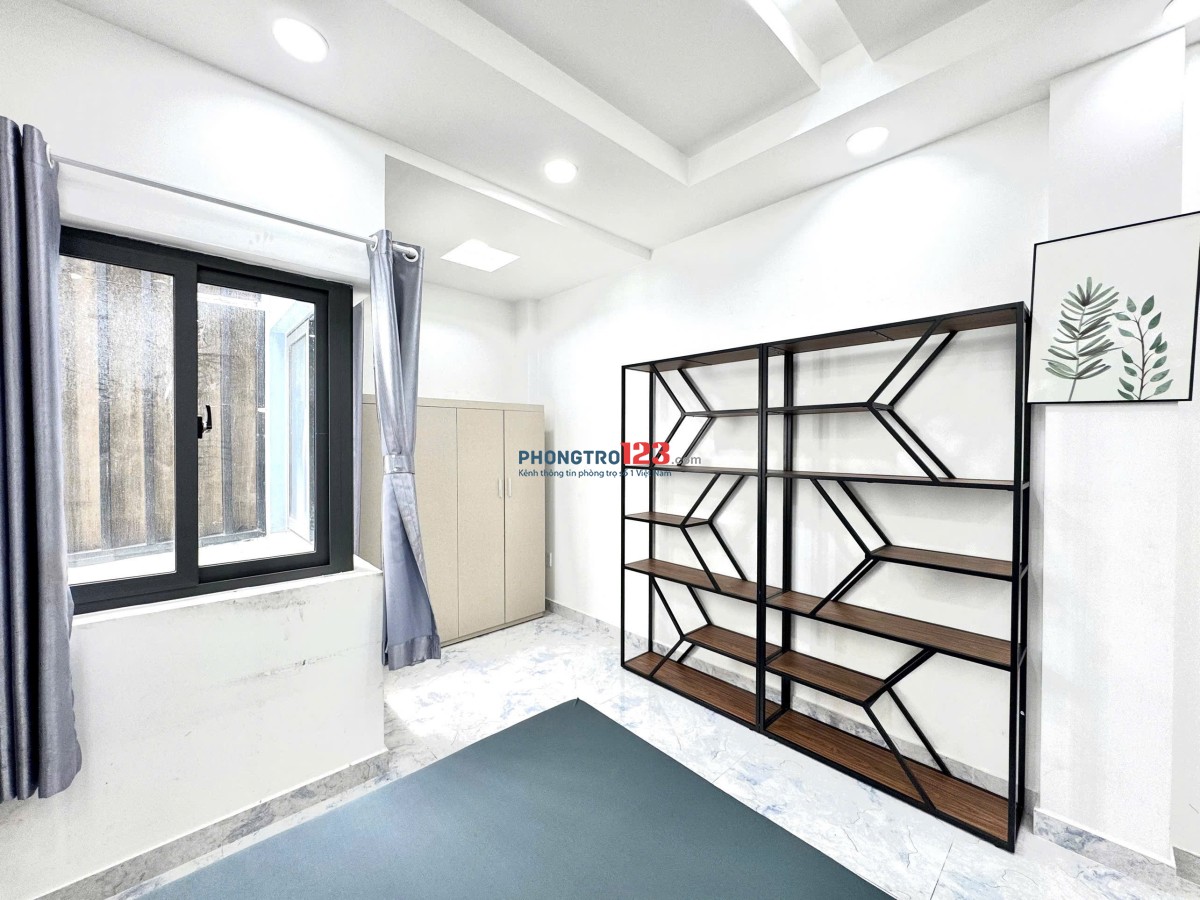 Studio full cửa sổ lớn gần lotte mart tân bình sân bay TSN vx lăng cha cả khu k300