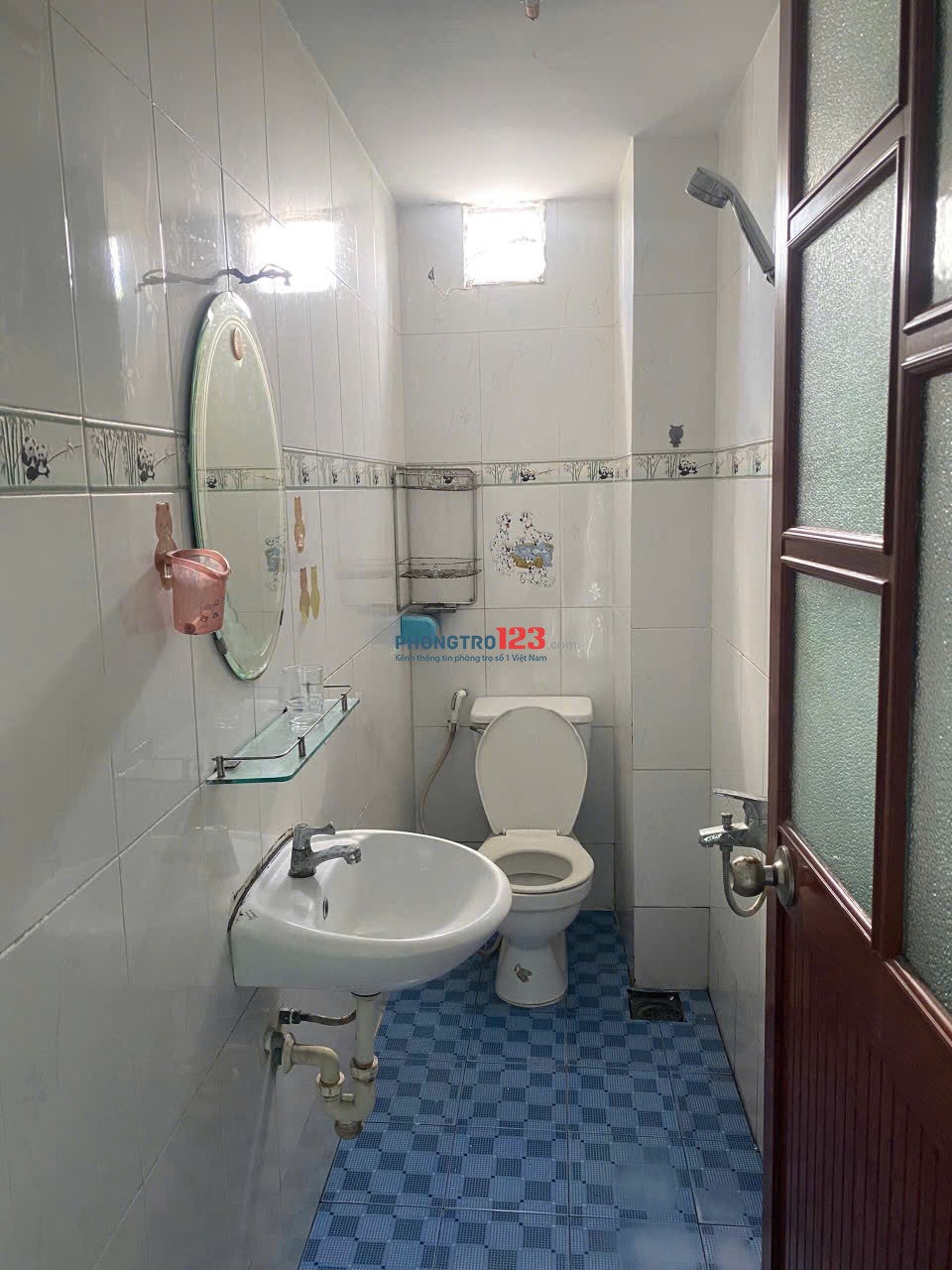 Nhà gần chợ Bình Trị Đông , ngang 4.6m có 4 phòng ngủ !