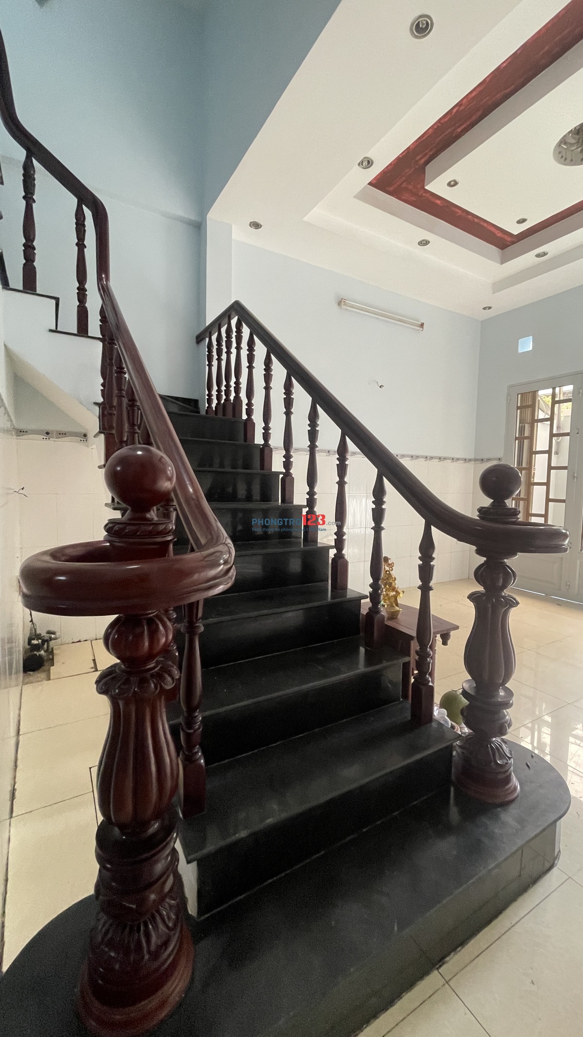 Nhà gần chợ Bình Trị Đông , ngang 4.6m có 4 phòng ngủ !