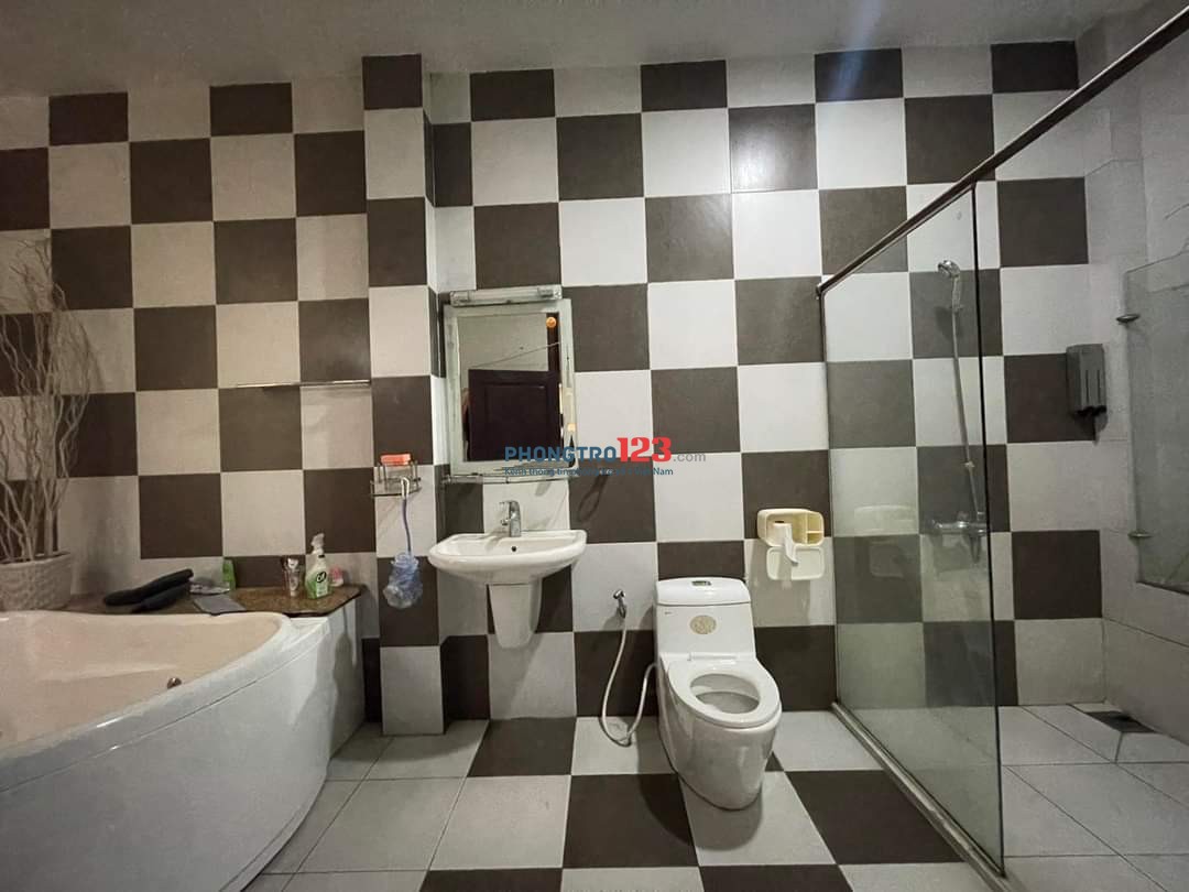 KÝ TÚC XÁ ĐIỆN BIÊN PHỦ, GẦN ĐH HỒNG BÀNG, UEF PHÒNG TIỆN NGHI GIÁ RẺ 