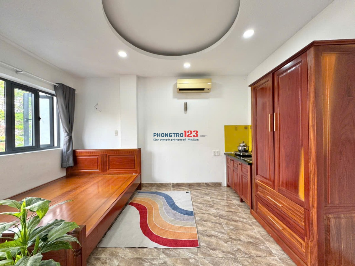 PHÒNG BAN CÔNG FULL NỘI THẤT NGAY CV GIA ĐỊNH