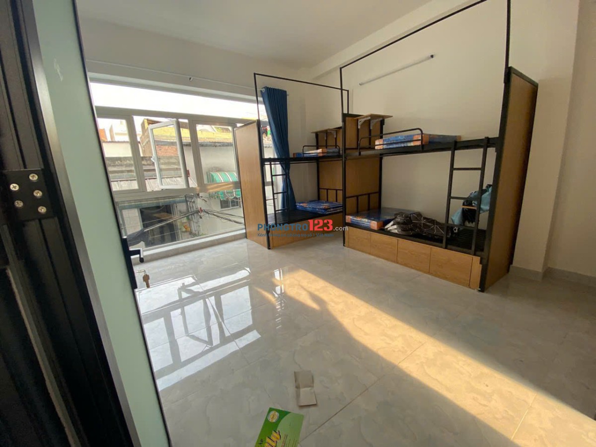 KÝ TÚC XÁ ĐIỆN BIÊN PHỦ, GẦN ĐH HỒNG BÀNG, UEF PHÒNG TIỆN NGHI GIÁ RẺ 