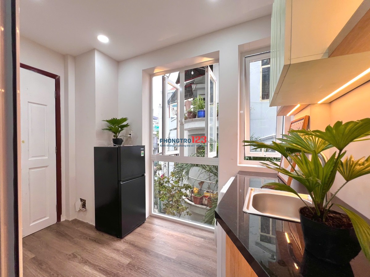 PHÒNG ĐẸP FULL NỘI THẤT – CỬA SỔ THOÁNG – TRUNG TÂM PHÚ NHUẬN