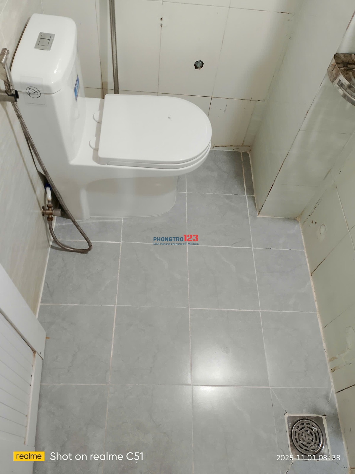 Nhượng lại phòng trọ tầng trệt. 577 Huỳnh Tấn Phát, phường Tân Thuận Đông, Quận 7.