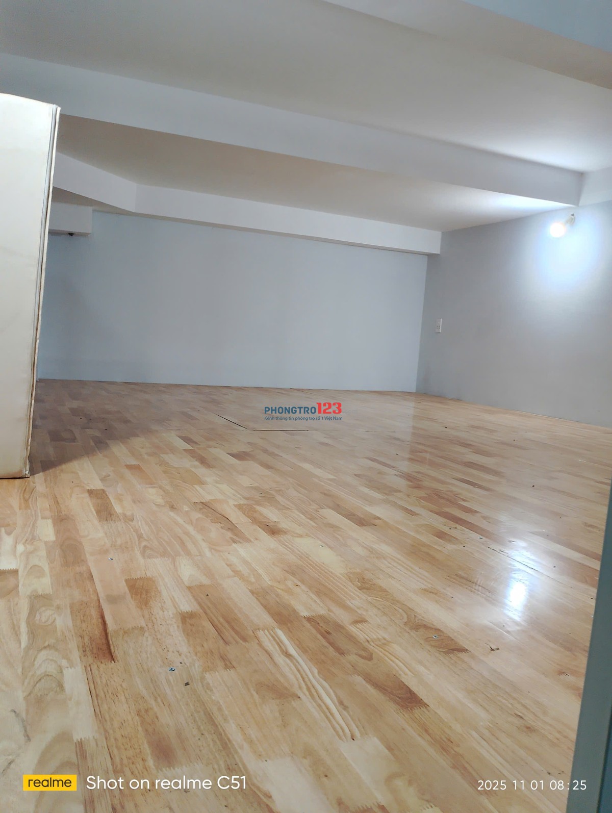 Nhượng lại phòng trọ tầng trệt. 577 Huỳnh Tấn Phát, phường Tân Thuận Đông, Quận 7.