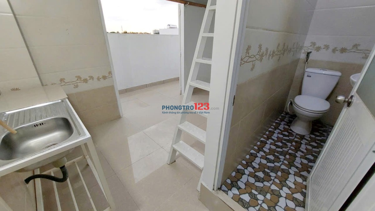 Cho thuê phòng trọ ngay khu CNC, giá rẻ, có gác cao tại quận 9