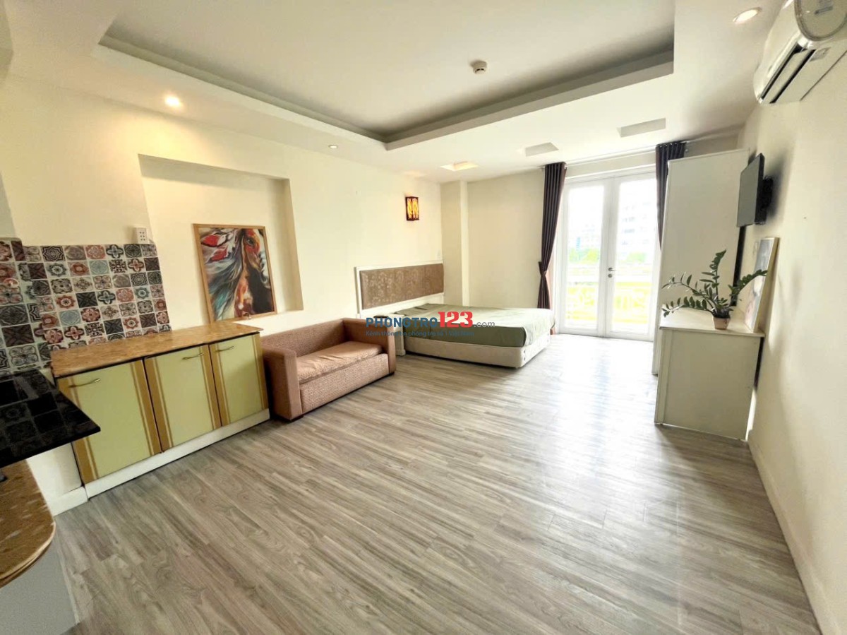 CĂN HỘ DỊCH VỤ/STUDIO FULL NỘI THẤT QUẬN 7 BAN CÔNG SIÊU ĐẸP NGAY TRONG PHÚ MỸ HƯNG,GẦN TDTU,RMIT