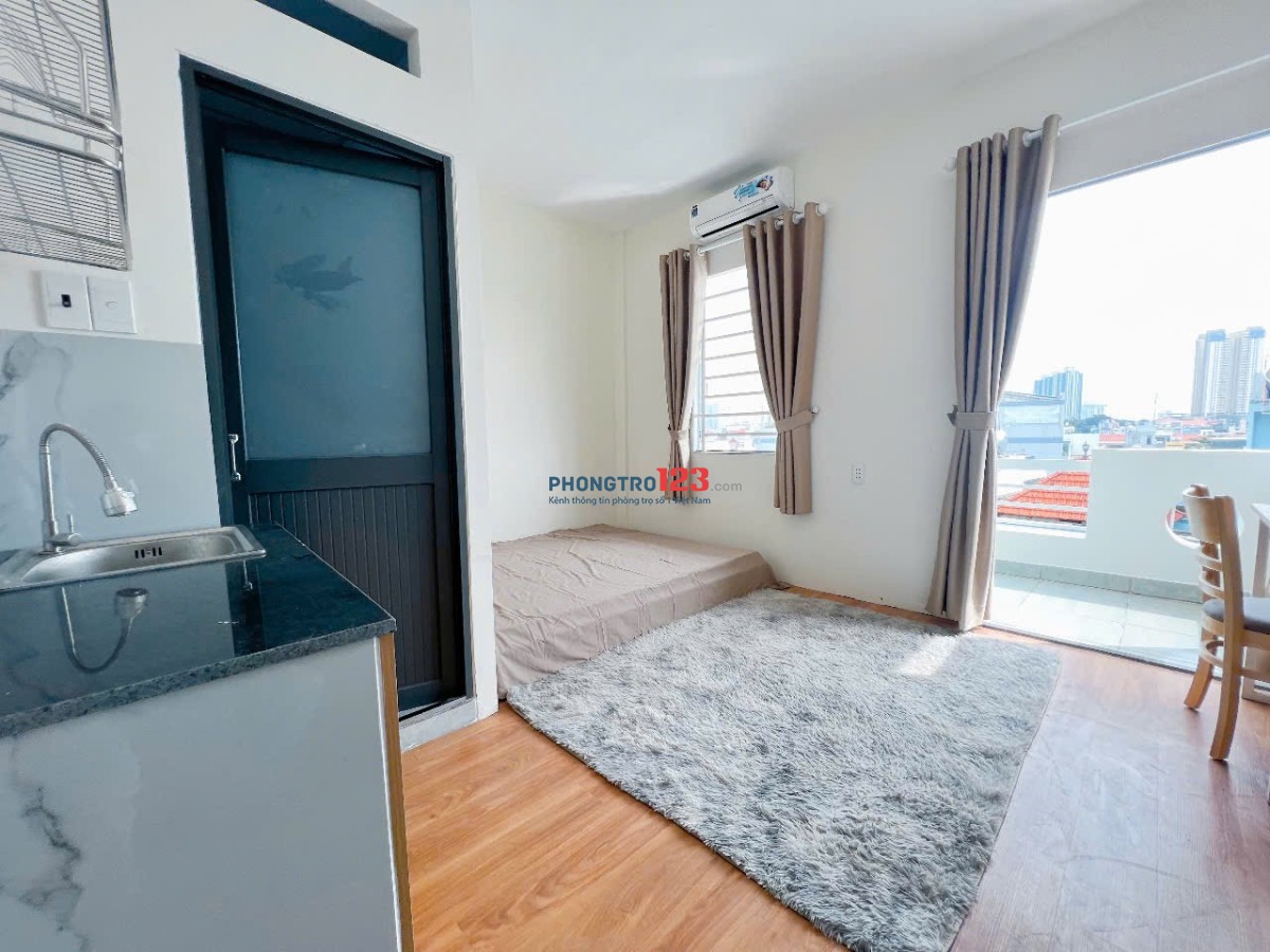 Cho thuê phòng ban công giá rẻ ở Phan Xích Long Q11 nội thất như ảnh gần đường 3/2 cầu vượt Cây Gõ