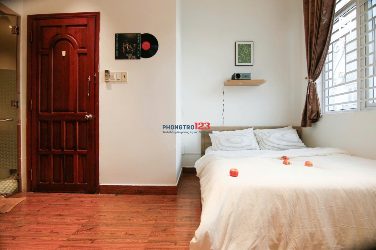 STUDIO CỬA SỔ TRỜI SIÊU THOÁNG NGAY SÂN BAY TÂN SƠN NHẤT