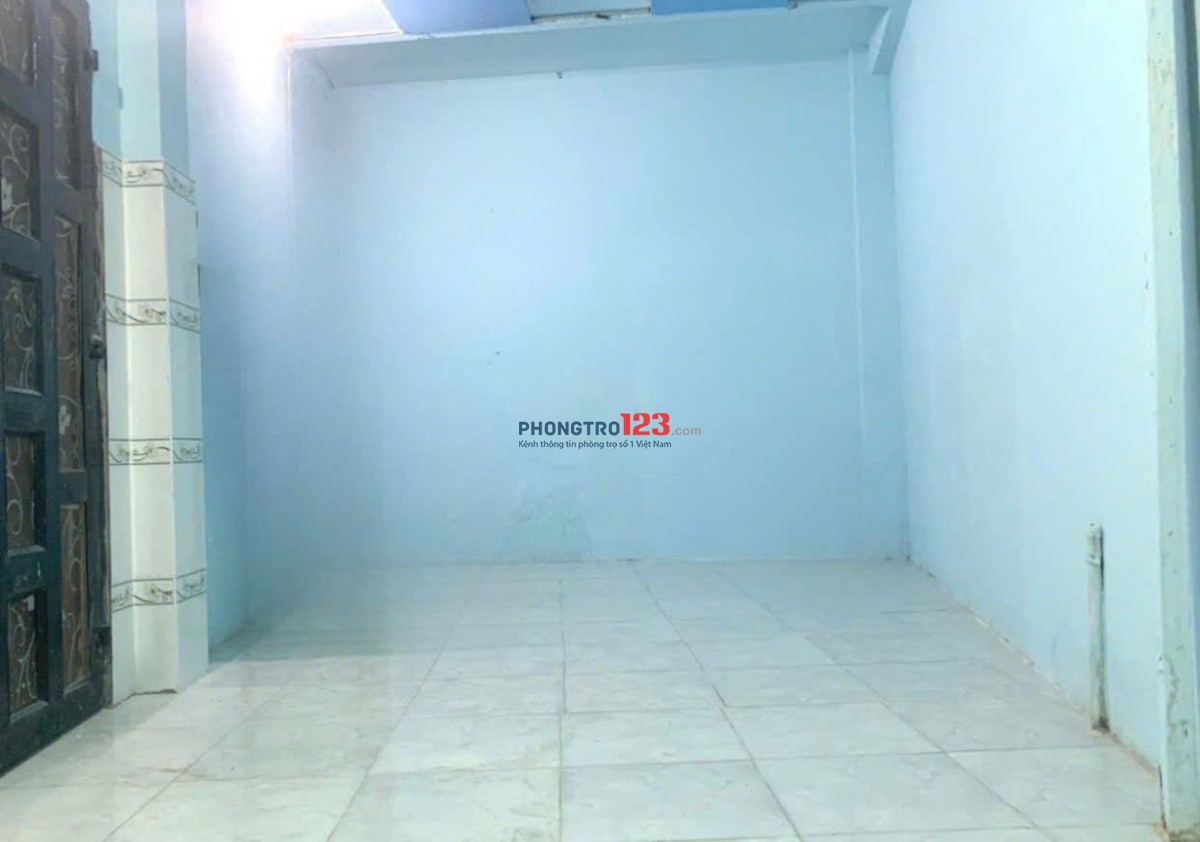 Phòng cho thuê giá chỉ 2.2- 3.3 triệu không giới hạn số người ở, gần Q10 & Q. TB. Xem phòng ngay!