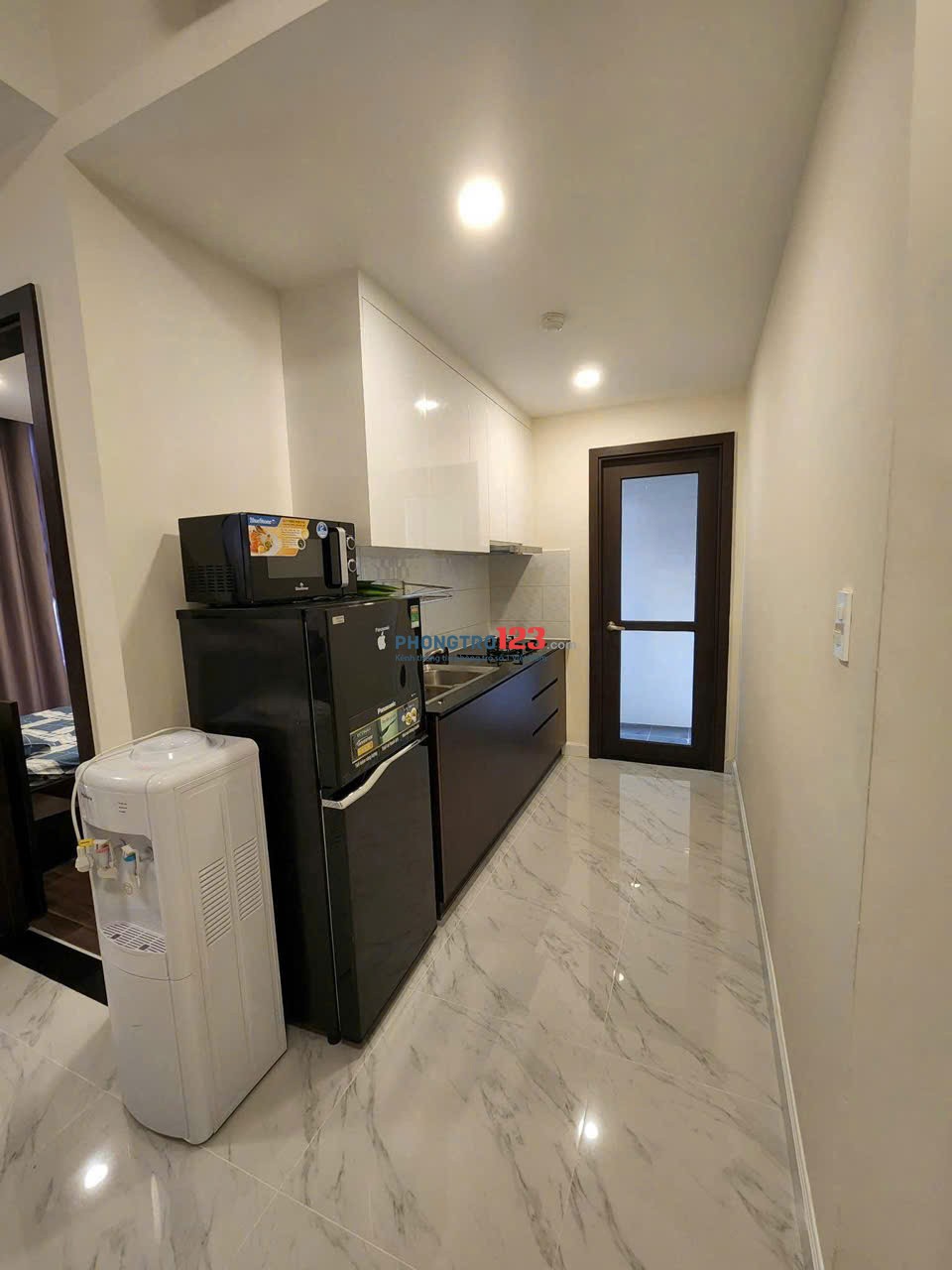 Chung cư Carillon 5, Luỹ Bán Bích, TP: 2p ngủ, 74m2, máy lạnh, 10tr5/th