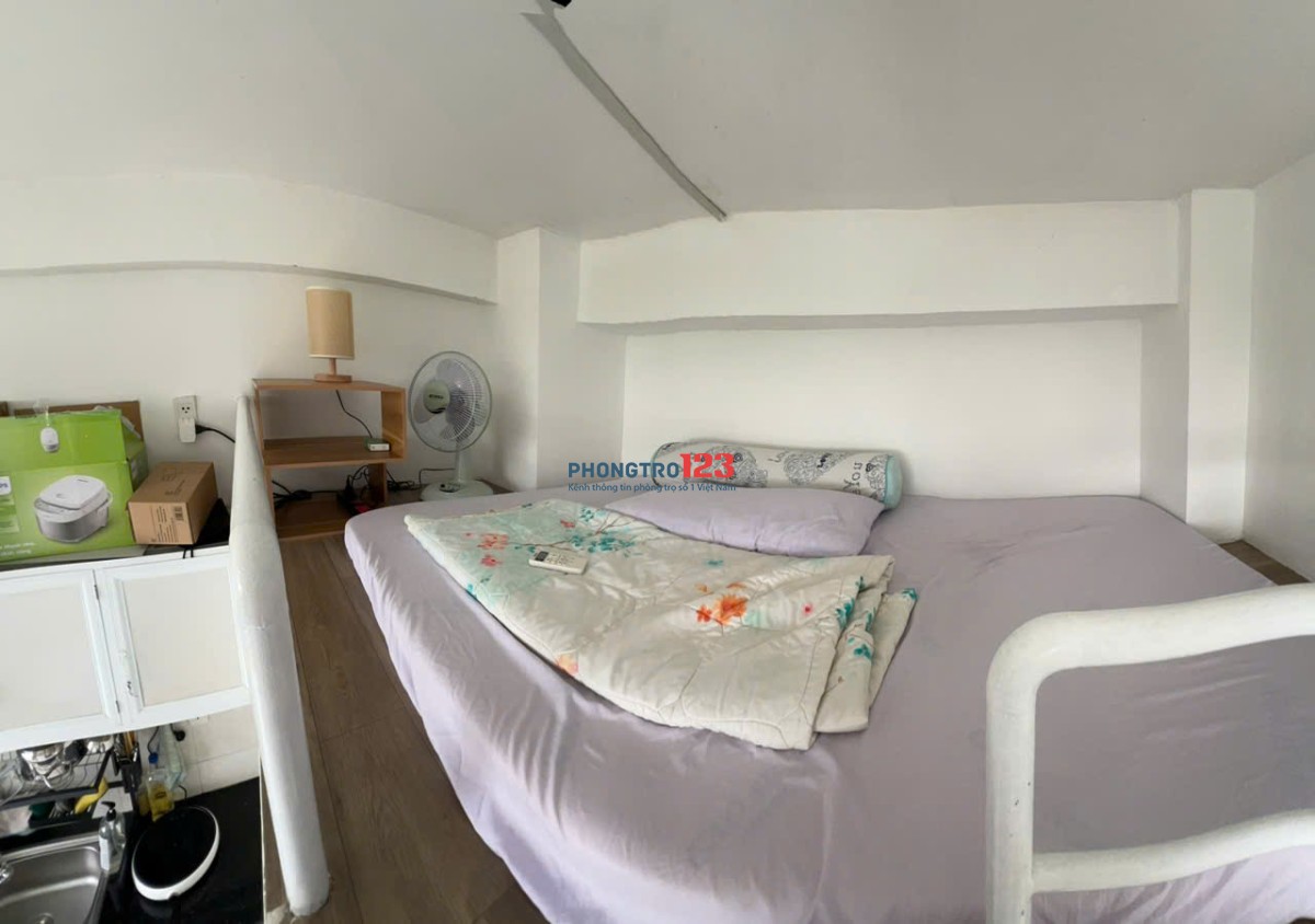 PHÒNG GÁC BAN CÔNG FULL NỘI THẤT NGAY VINCOM NGUYÊN XÍ, BÌNH LỢI