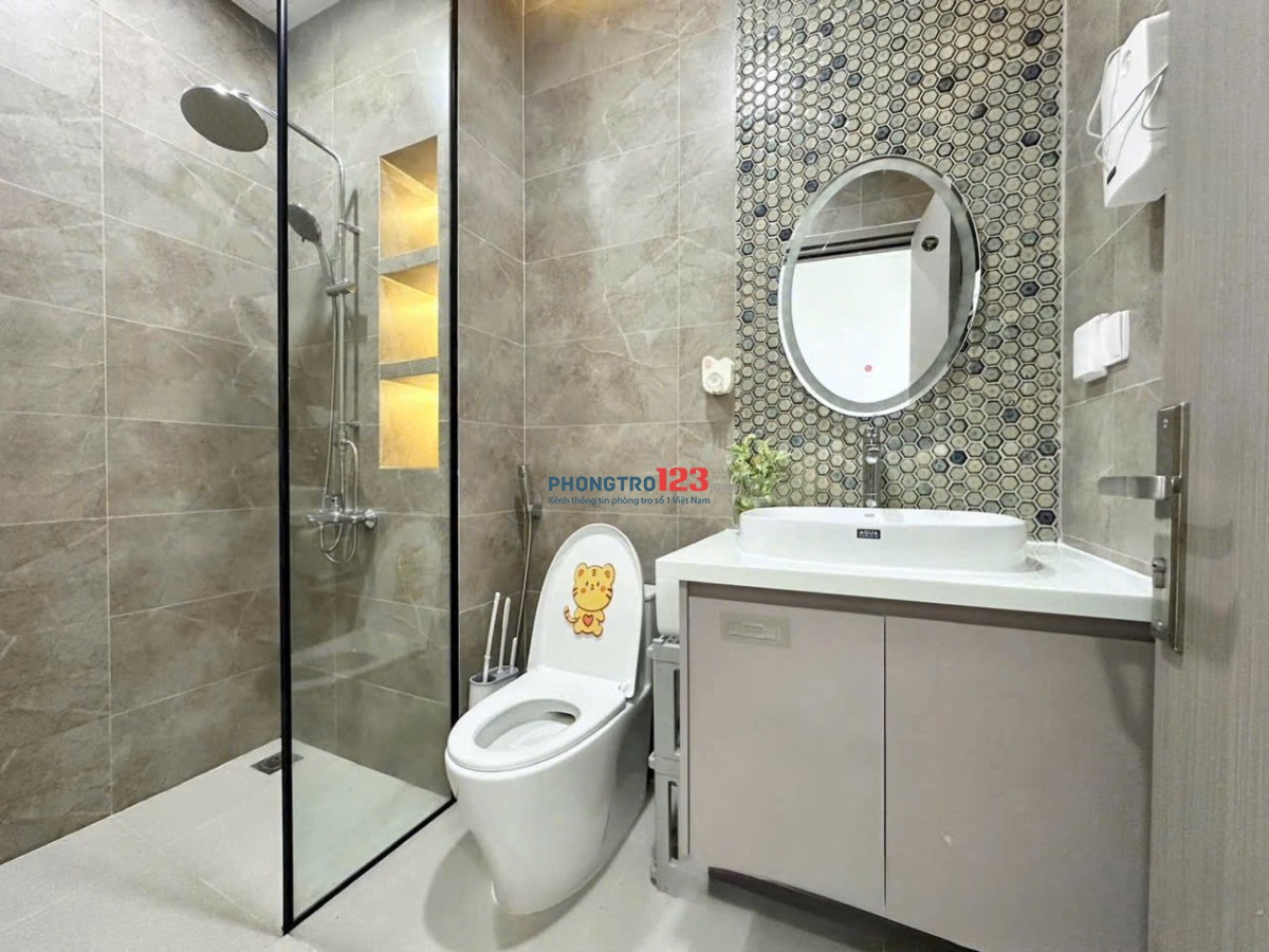 CĂN STUDIO BAN CÔNG RỘNG – FULL NỘI THẤT – THIẾT KẾ ẤM CÚNG Ở ĐƯỜNG HOÀNG VIỆT, TÂN BÌNH