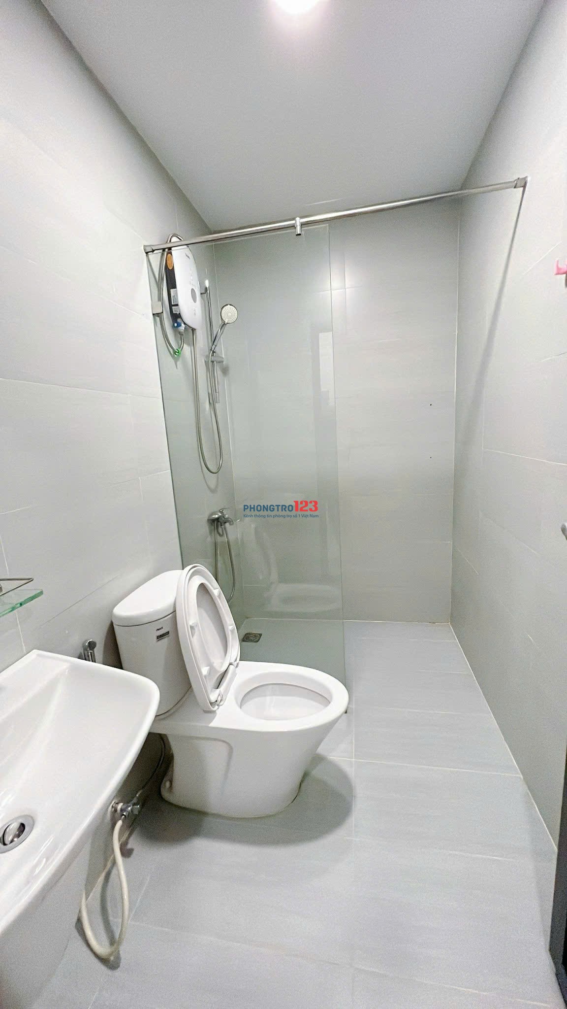  166 Thích Quảng Đức – Phú NhuậnStudio ban công – full nội thất ngay trung tâm 