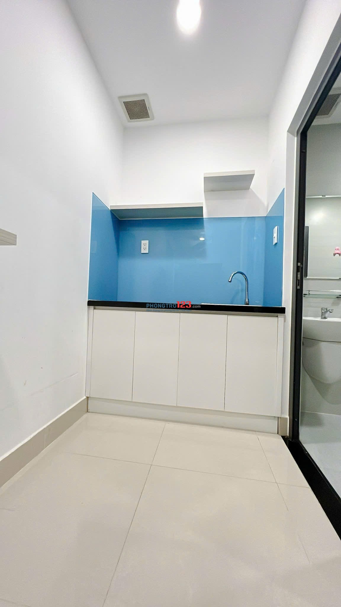  166 Thích Quảng Đức – Phú NhuậnStudio ban công – full nội thất ngay trung tâm 