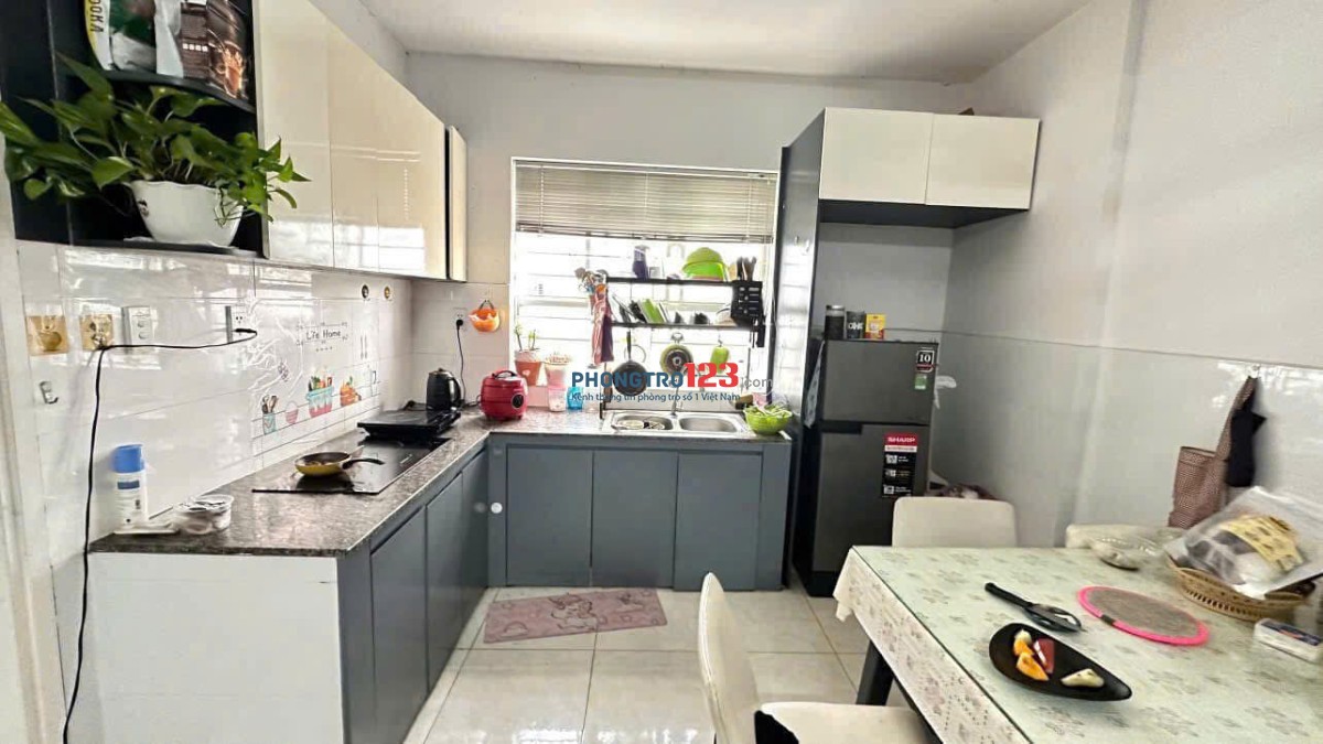 Chung cư Trần Quang Khải, Quận 1: 64m2, 2p ngủ, full nội thất, 11tr/th