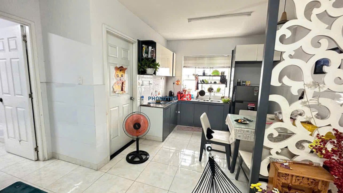 Chung cư Trần Quang Khải, Quận 1: 64m2, 2p ngủ, full nội thất, 11tr/th