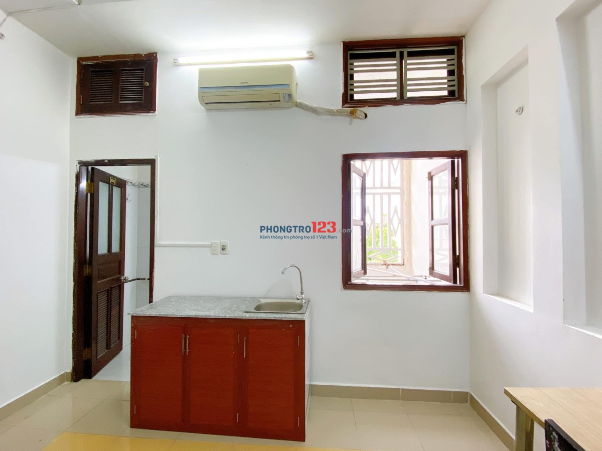 PHÒNG TRỌ 3p qua IUH. 4tr5 FULL NT TRƯỚC NHÀ LÀ CÔNG VIÊN Ở ĐƯỢC 3-4 NGƯỜI