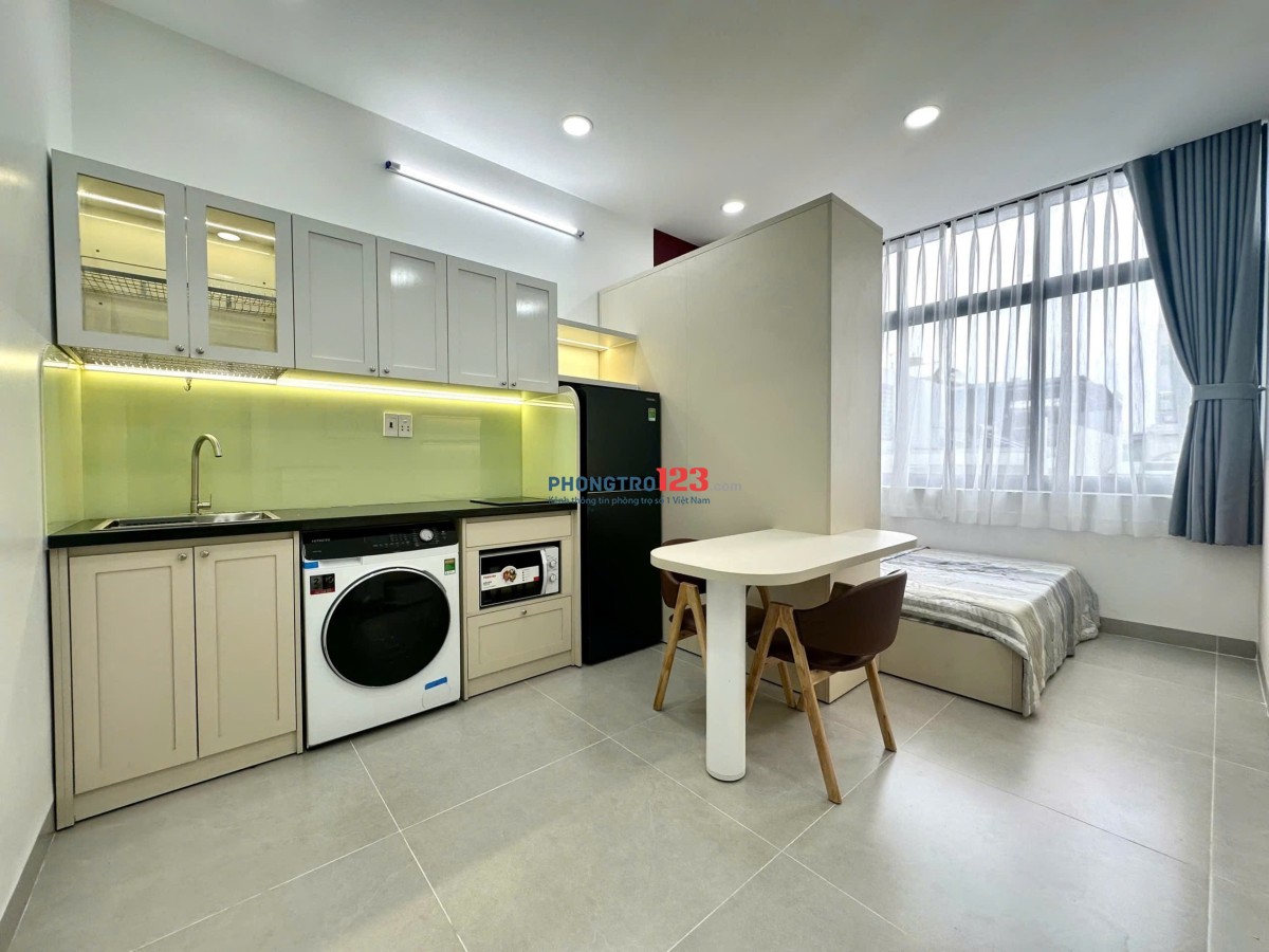 Căn Hộ Studio Tách Bếp – Cửa Sổ Trời Thoáng Sáng – Full Nội Thất, Máy Giặt Riêng – Gần Sân Bay TSN