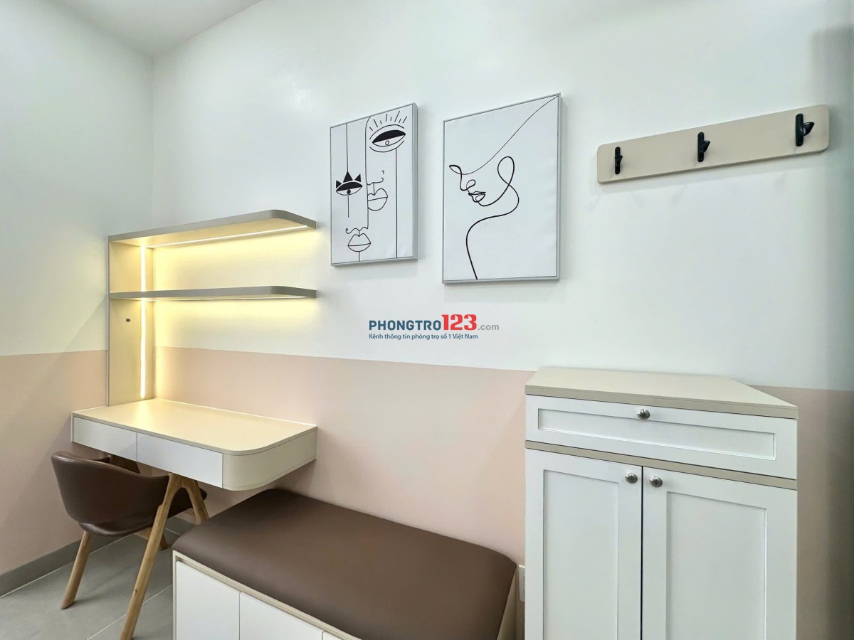 Căn Hộ Studio Tách Bếp – Cửa Sổ Trời Thoáng Sáng – Full Nội Thất, Máy Giặt Riêng – Gần Sân Bay TSN
