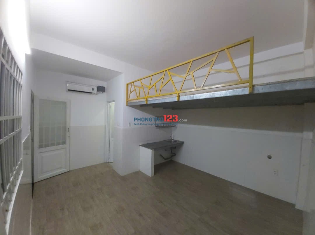Cho thuê phòng trọ Thủ đức. Có máy lạnh, có gác , không chung chủ, cửa tự do