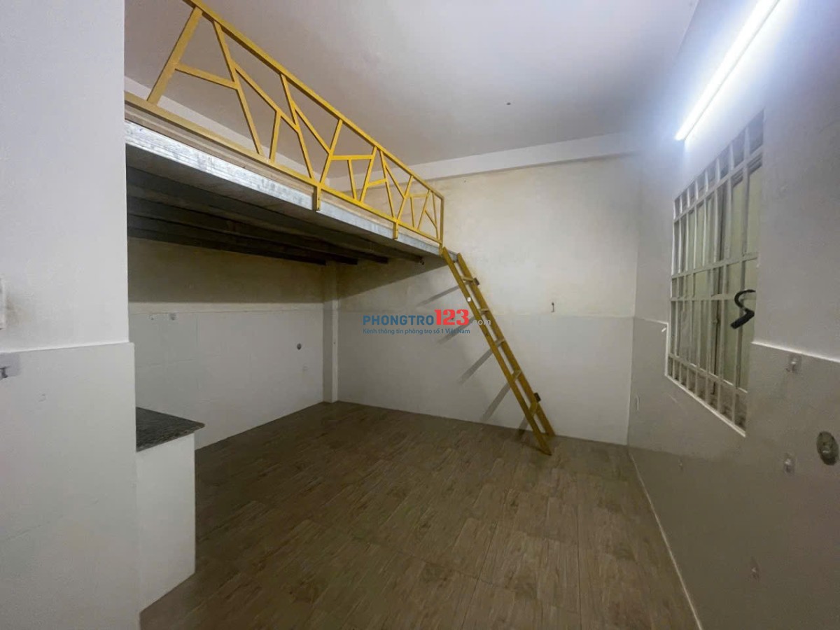 Cho thuê phòng trọ Thủ đức. Có máy lạnh, có gác , không chung chủ, cửa tự do