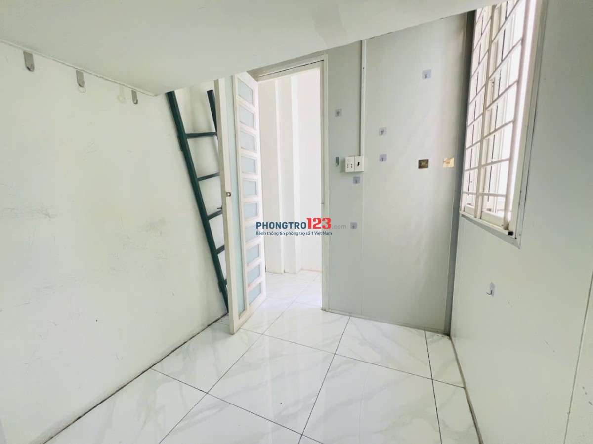 Phòng Máy Lạnh_Cửa sổ trời giá rẻ_Nhà Ga T3