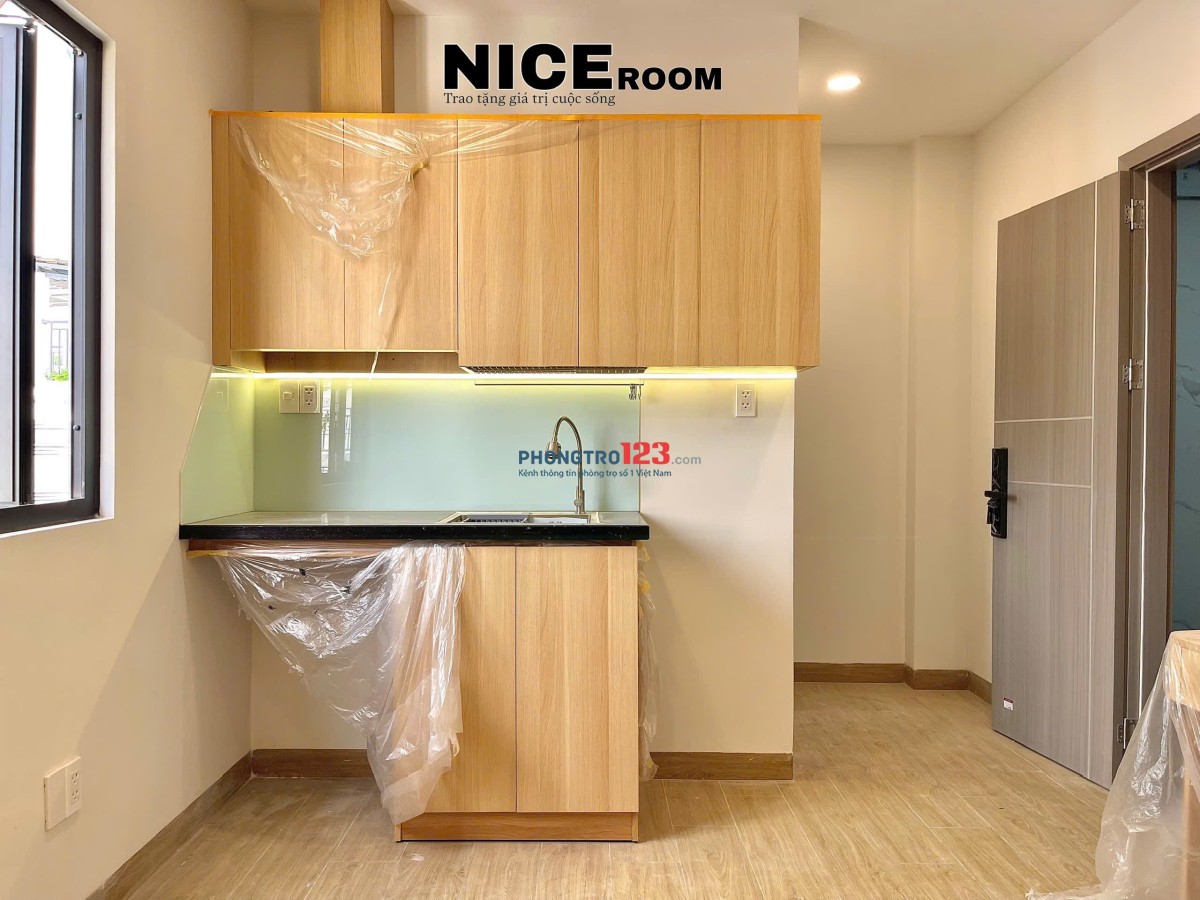 KHUI DỰ ÁN MỚI 100% TONE GỖ XỊN FULL NỘI THẤT BANCOL TO VỊ TRÍ ĐẸP GIÁP NHIỀU QUẬN LH0833001420