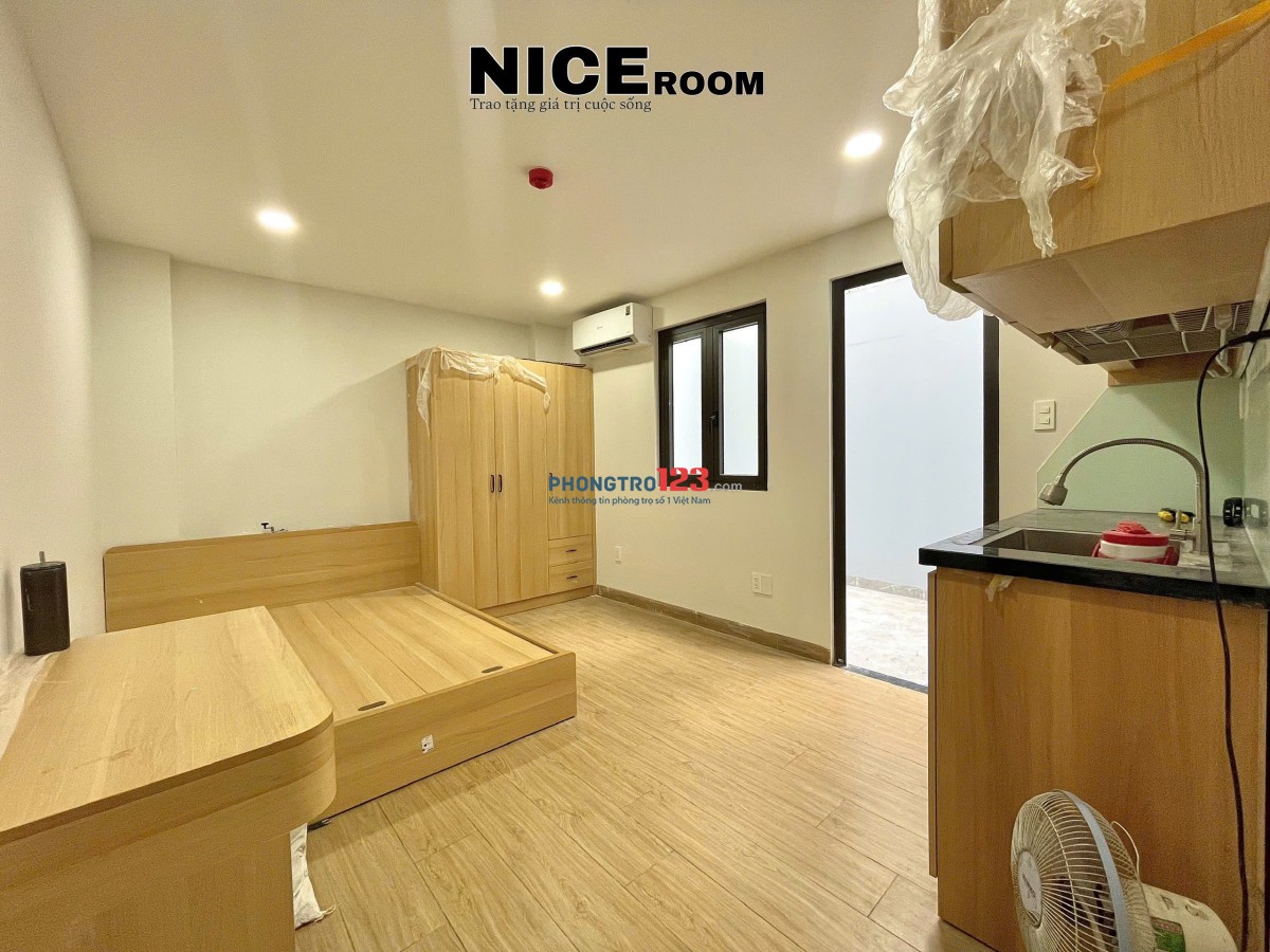 KHUI DỰ ÁN MỚI 100% TONE GỖ XỊN FULL NỘI THẤT BANCOL TO VỊ TRÍ ĐẸP GIÁP NHIỀU QUẬN LH0833001420