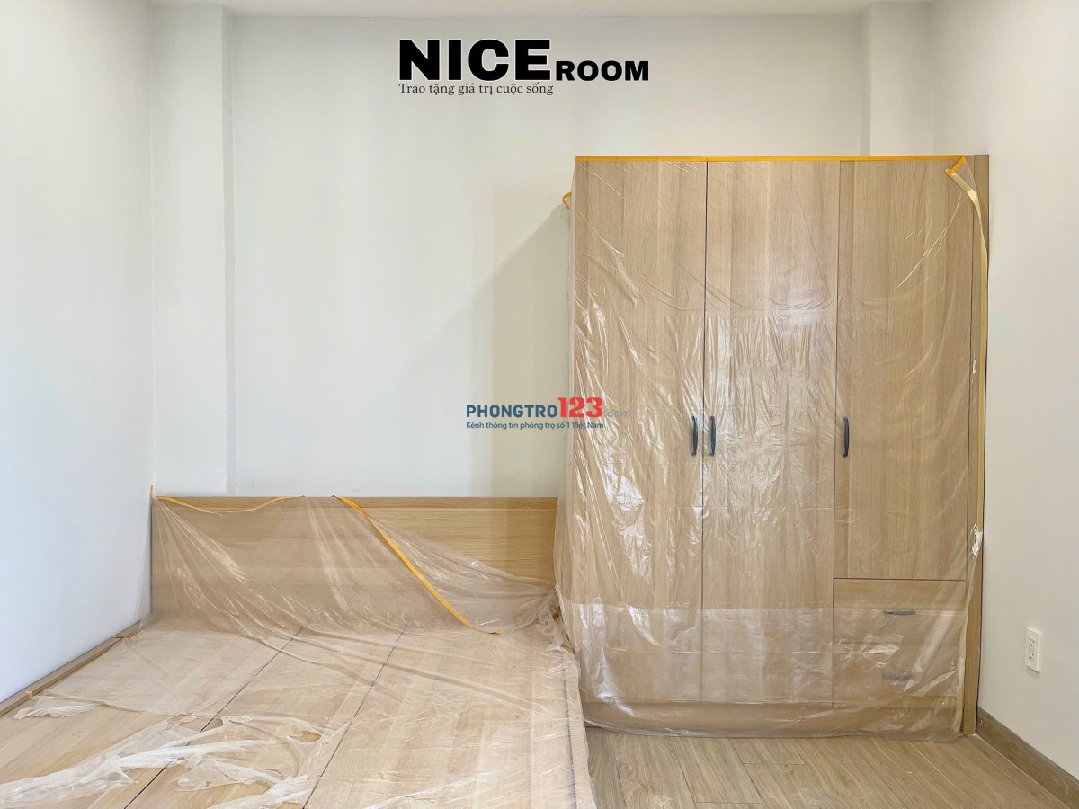 KHUI DỰ ÁN MỚI 100% TONE GỖ XỊN FULL NỘI THẤT BANCOL TO VỊ TRÍ ĐẸP GIÁP NHIỀU QUẬN LH0833001420