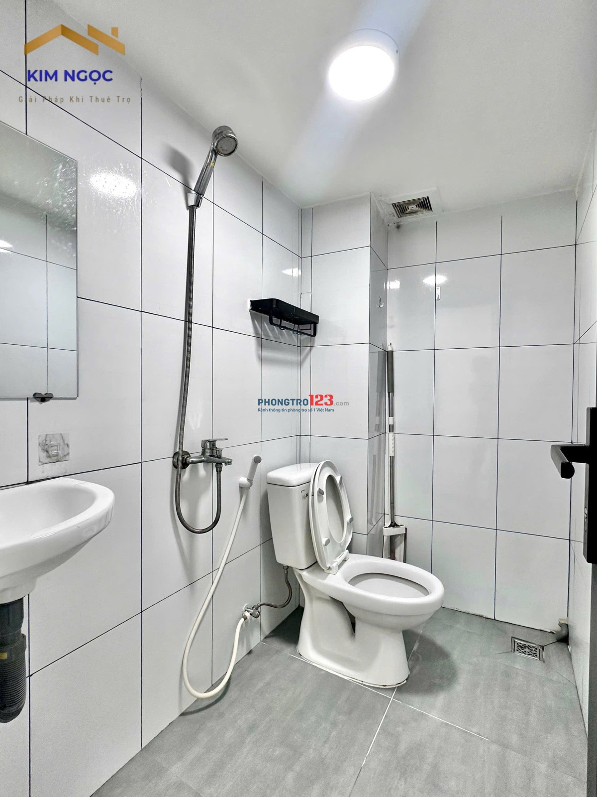  Phòng cho thuê full nội thất có ban công tại Phan Đình Phùng Gần Đại học Văn Hiến , Aeon Tân Phú