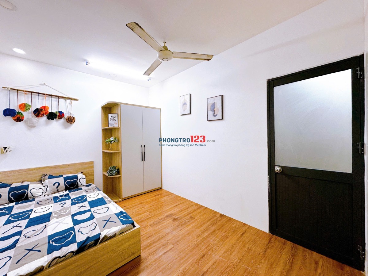 CHO THUÊ PHÒNG BAN CÔNG CÁCH HỌC VIỆN KHÀNG KHÔNG 800M