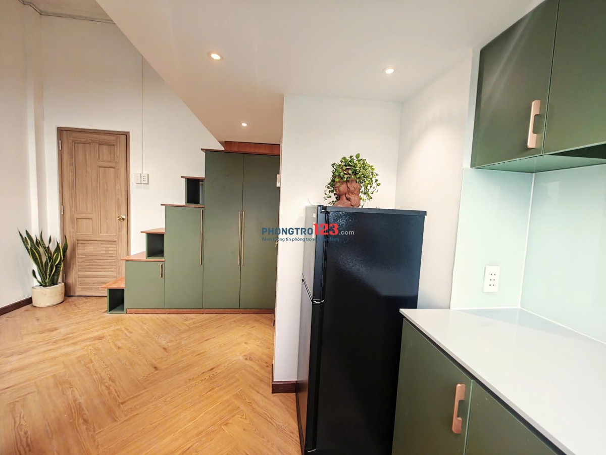 Cho thuê phòng có gác ban công đẹp xinh ngay mặt tiền Võ Văn Kiệt Q5 gần cầu chữ Y ĐH Y dược