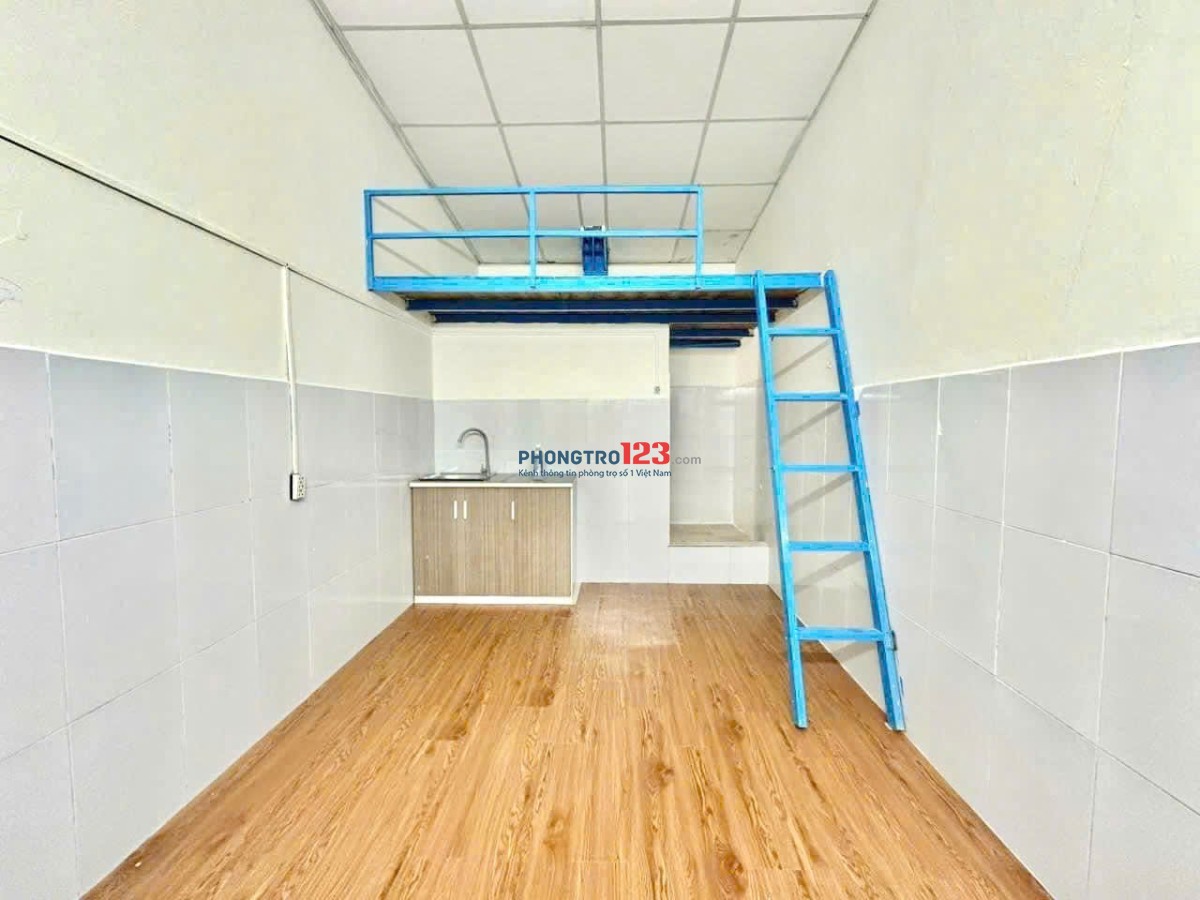 Ngay sau Etower Cộng Hoà Duplex rộng kinh khủng