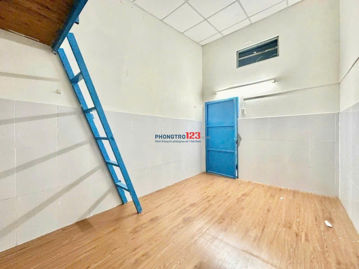 Ngay sau Etower Cộng Hoà Duplex rộng kinh khủng