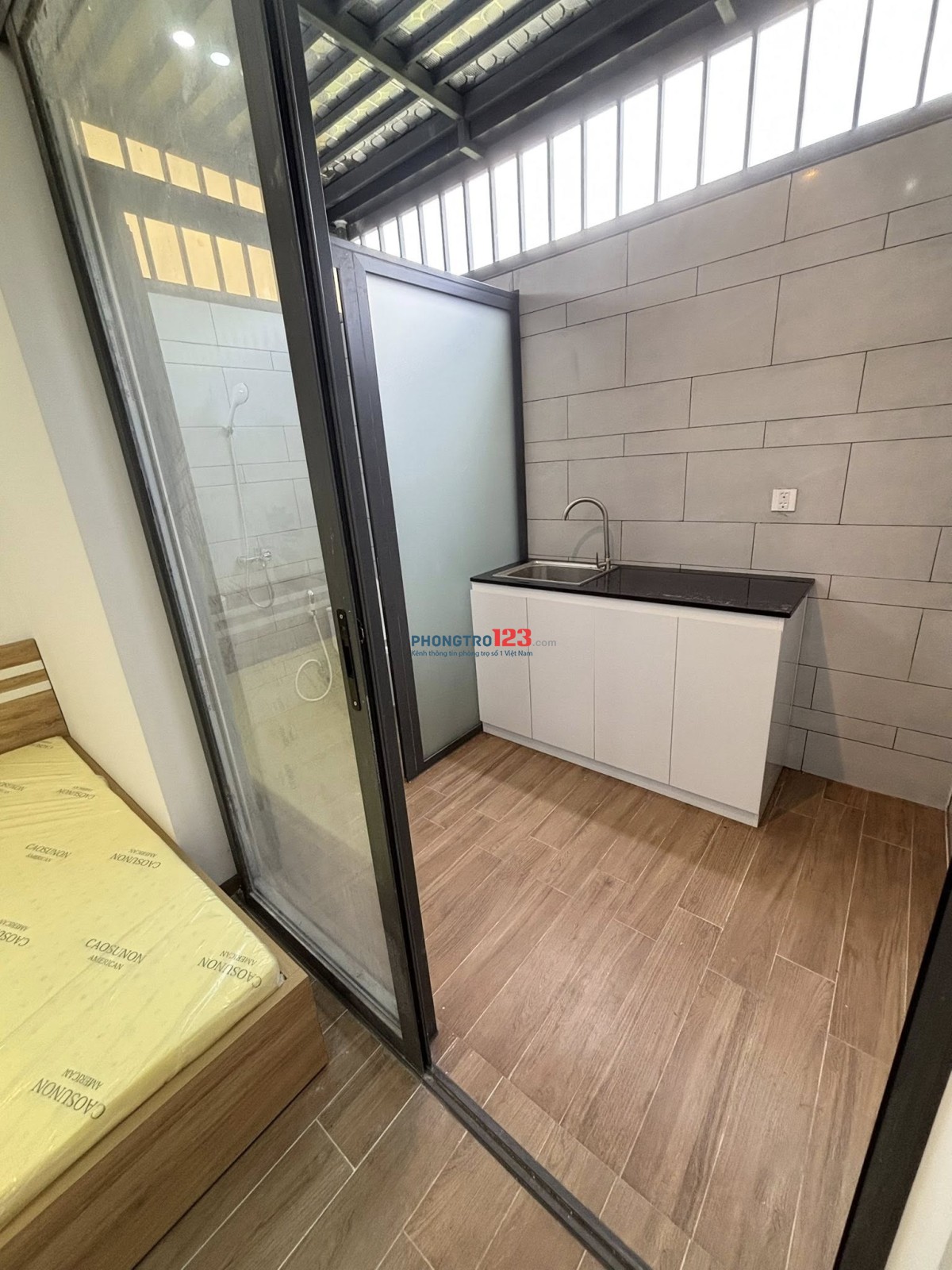 Khách về quê cần pass Chdv trệt tách bếp có sân sau siêu rộng 30m2 đường 38cl ngay Citisoho