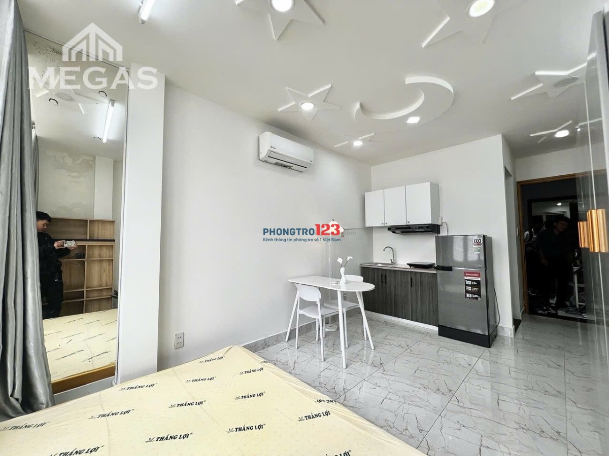 Phòng CHO THUÊ MỚI 100% ngay CMT8 - Quận 3 Full Nội Thất Cao cấp