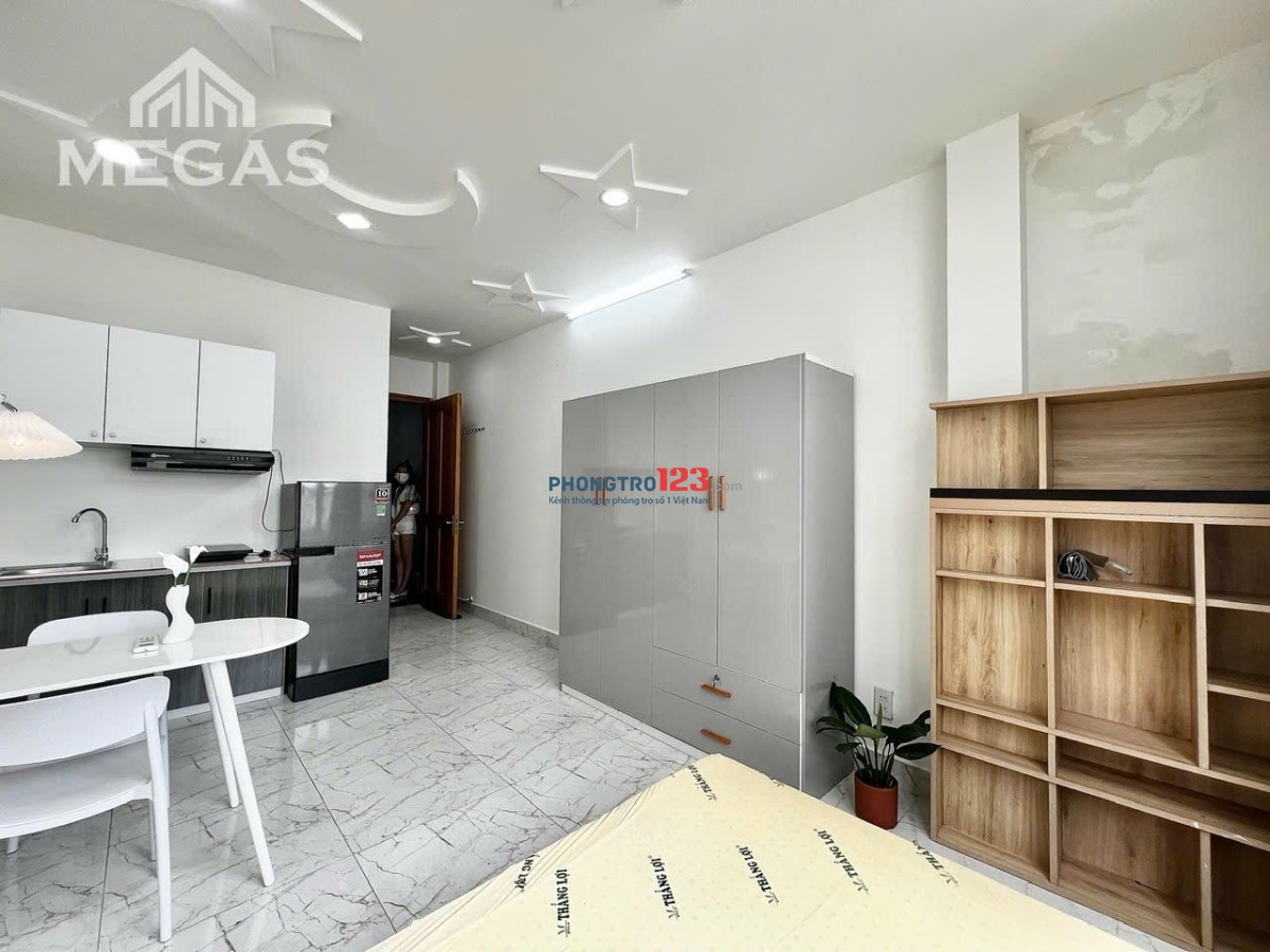 Phòng CHO THUÊ MỚI 100% ngay CMT8 - Quận 3 Full Nội Thất Cao cấp