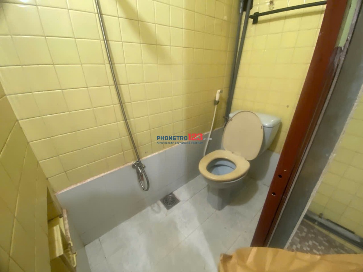 Cho thuê phòng trọ gần chợ Hòa Bình quận 5