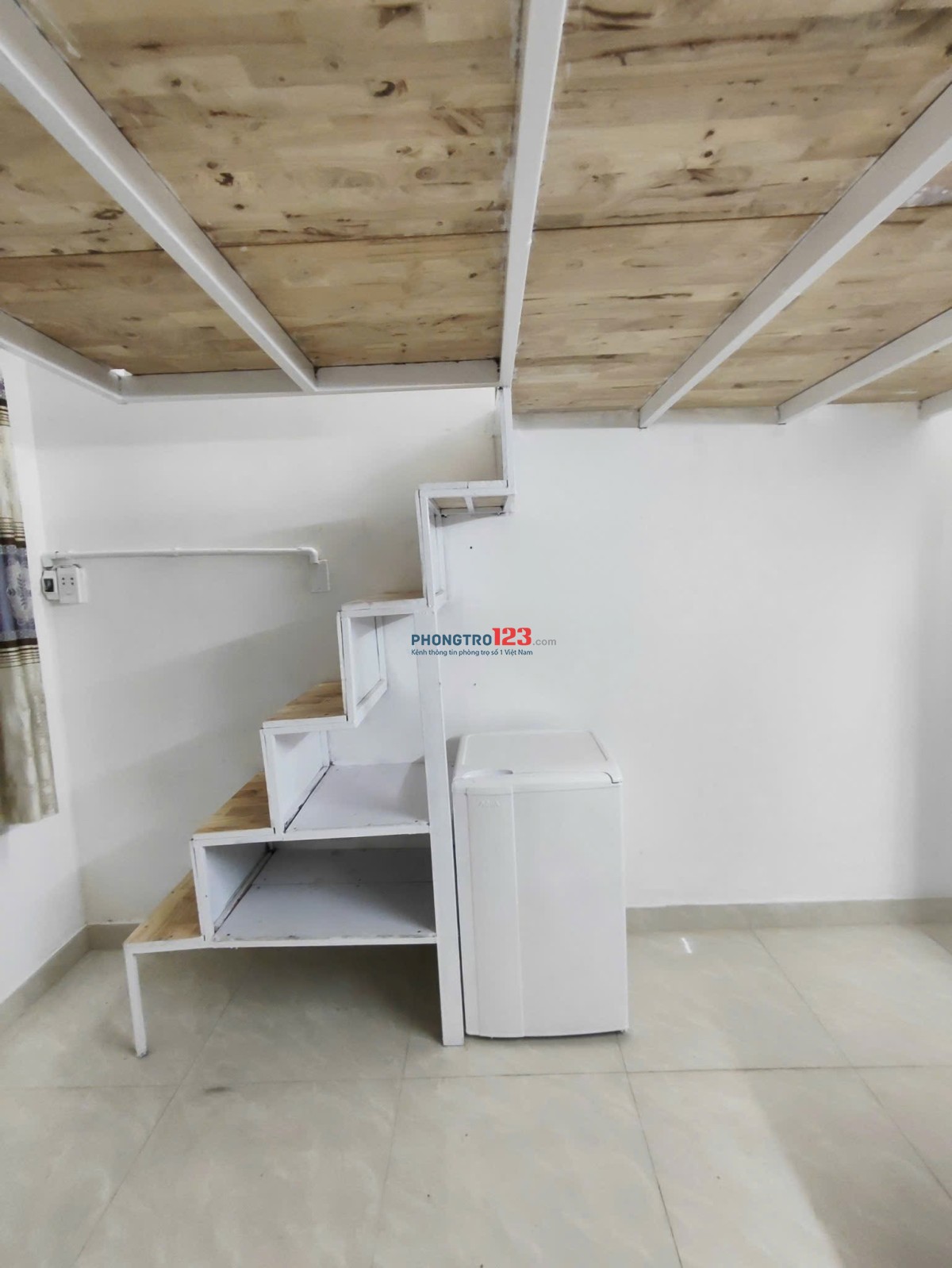 CHO THUÊ PHÒNG CỬA SỔ , 22m2 , ĐƯỜNG ĐINH TIÊN HOÀNG - GẦN HOÀNG SA, CHỢ TÂN ĐỊNH QUẬN 1