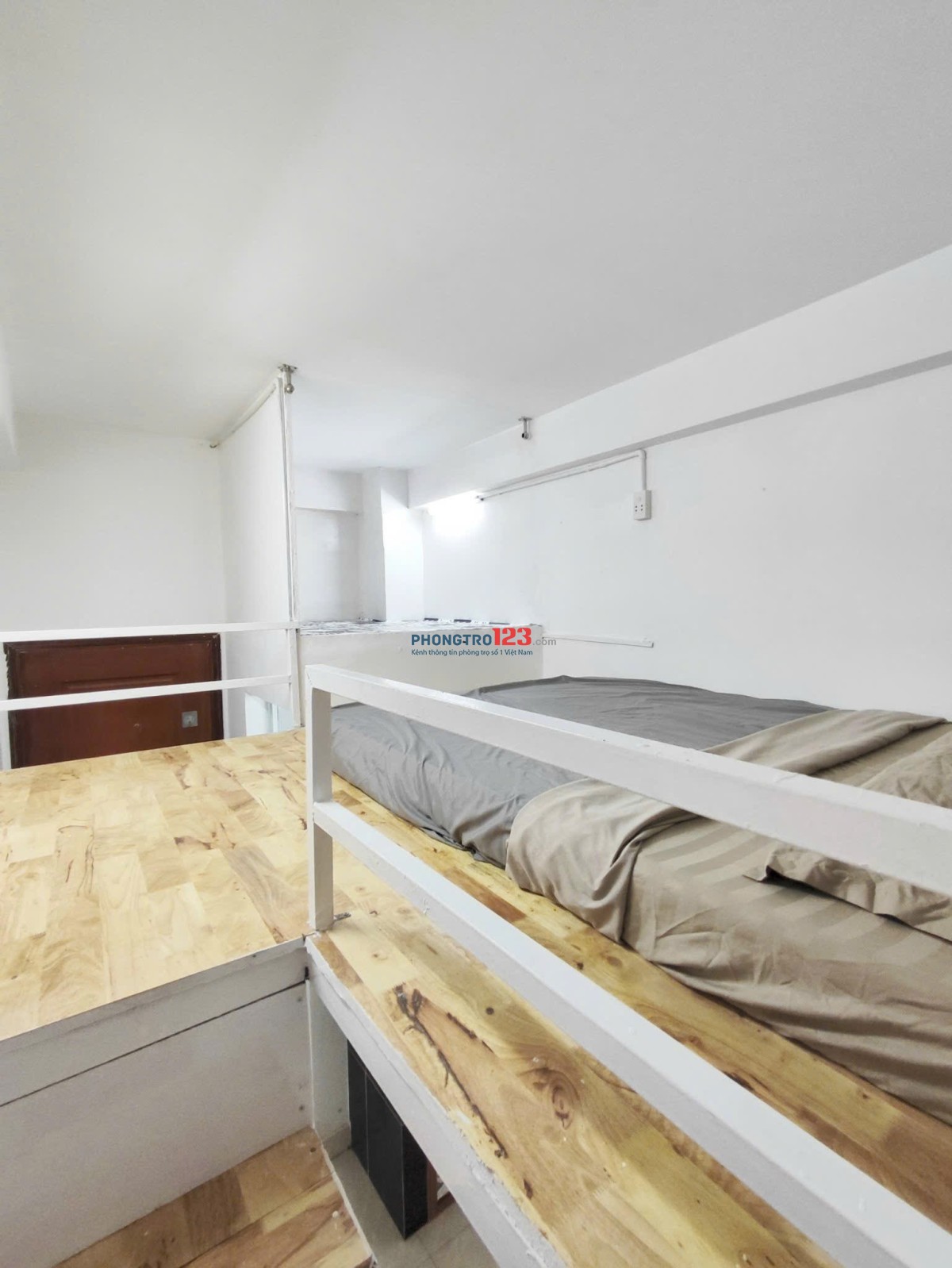 CHO THUÊ PHÒNG CỬA SỔ , 22m2 , ĐƯỜNG ĐINH TIÊN HOÀNG - GẦN HOÀNG SA, CHỢ TÂN ĐỊNH QUẬN 1