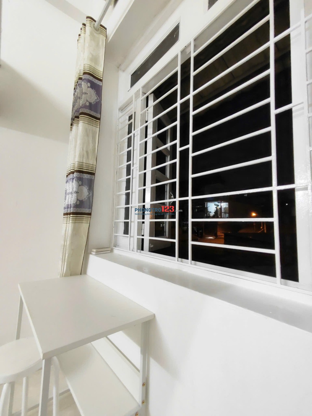 CHO THUÊ PHÒNG CỬA SỔ , 22m2 , ĐƯỜNG ĐINH TIÊN HOÀNG - GẦN HOÀNG SA, CHỢ TÂN ĐỊNH QUẬN 1