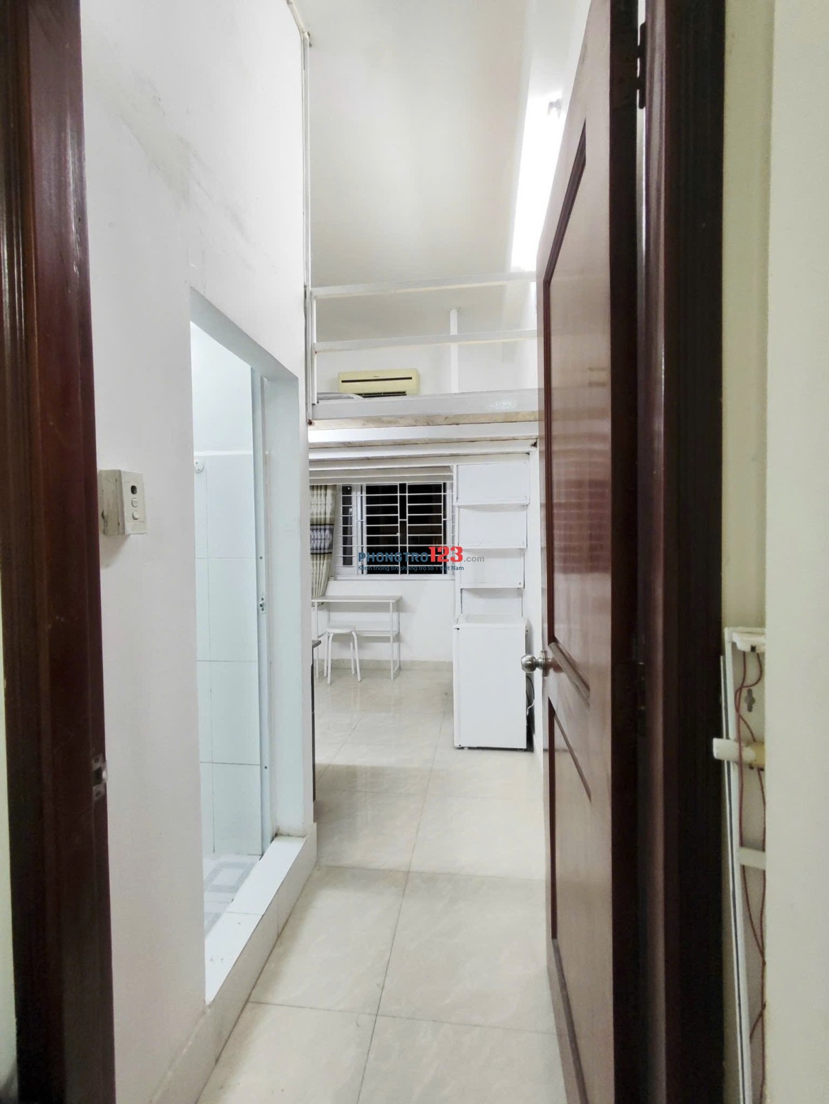 CHO THUÊ PHÒNG CỬA SỔ , 22m2 , ĐƯỜNG ĐINH TIÊN HOÀNG - GẦN HOÀNG SA, CHỢ TÂN ĐỊNH QUẬN 1